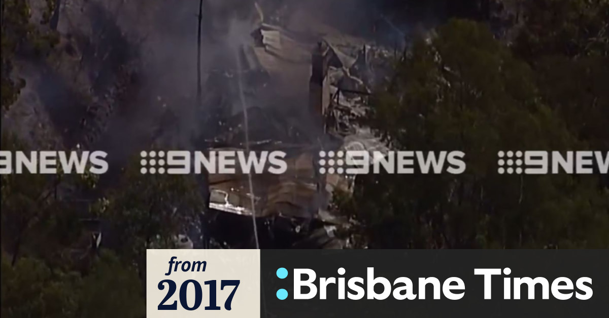 Mudgeeraba fire destroys home